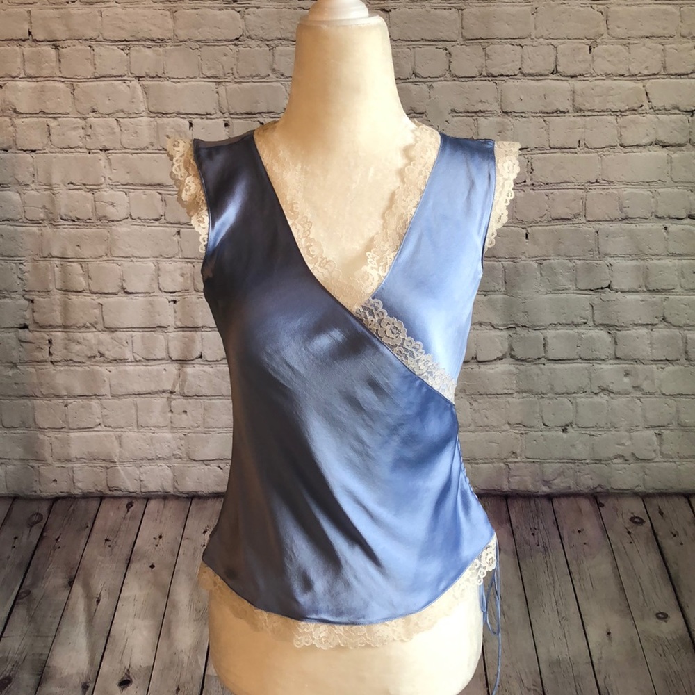 Banana Republic periwinkle lace camisole - size XS
